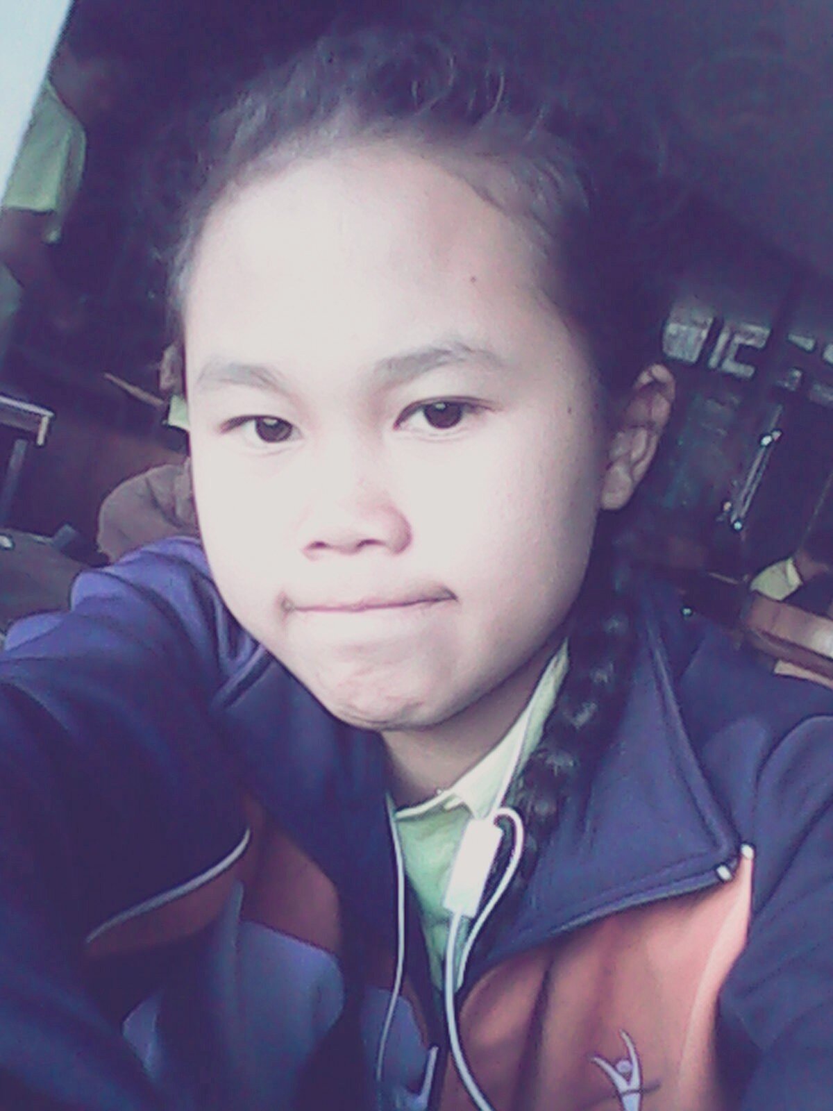 ชื่อดุ๋ย  เพศ ดี้  ตอนนี้โสดไม่มีแฟน ไม่รักผู้ชายรักแต่ทอม  ไม่เจ้าชู้  รักเดียวใจเดียวคับผม