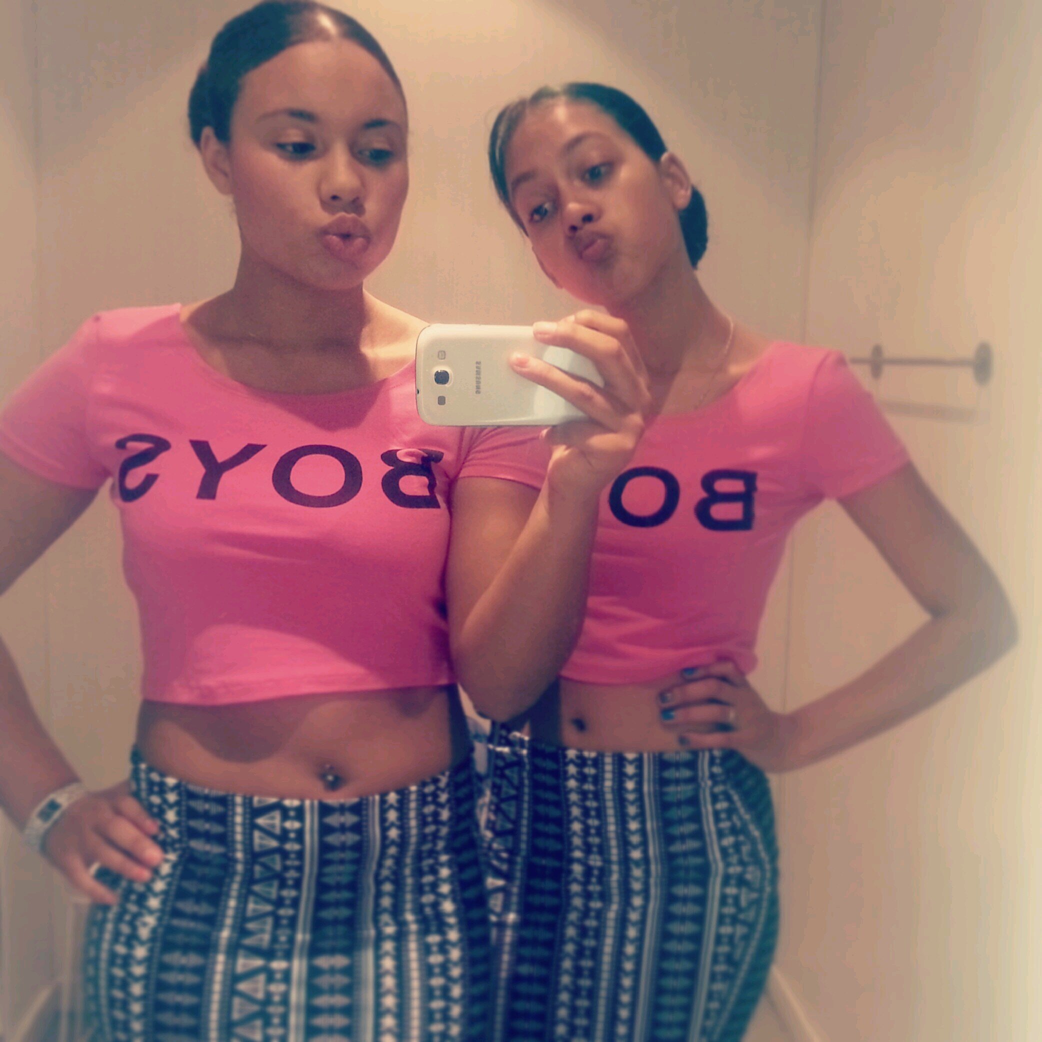 follow me on instagram; ilovedemarcya_