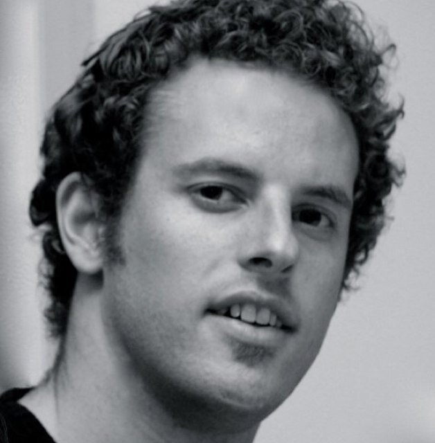 switchless's profile picture. 