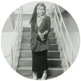 anisatulw's profile picture. style is giving knowing who you want to say and not giving a damn.  LINE/ig: anisatulw Path: anisatul waadah