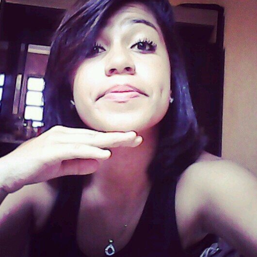 mee beijaaa ;9