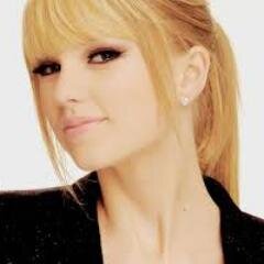 Dela_ayu5's profile picture. Akun twitter ini jarang di buka sama aku(dela)soalnya timeline aku penuh sama orang gaje karna autofollow follow twitter aku @Delaayu_1