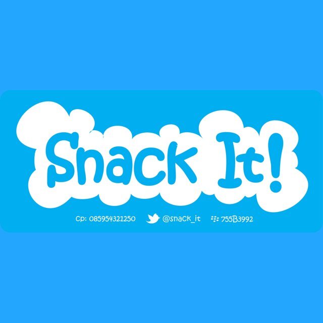 A Snacks and Cookies Company. Produk: Brownies Ubi (recomended!!), Bola Singkong dengan variasi topping/original dan Makaroni Saus Lengket. Order lihat di ava.