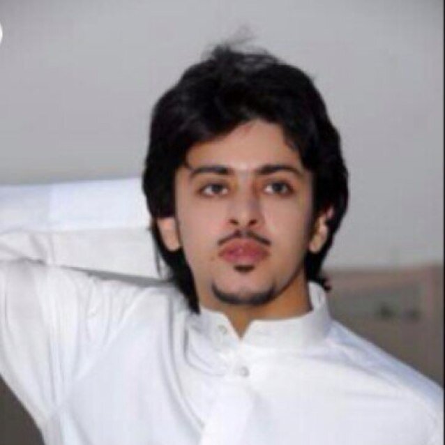 ‏شاب أعشق الهدوء و أسامح لكني صعب النسيان و أُدخل الأستغباء دائماً في حياتي حتى لا أفسد علاقتي بالأخرين لا أحب الانتظار ولكني صبور حد التعب ،،الرياض
