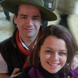 Natural de Santana do Livramento ,sócia proprietária da Rádio @FronteiraGaucha , Confia em Deus acima de tudo !!  Acesse: http://t.co/lfWHBBdFzX