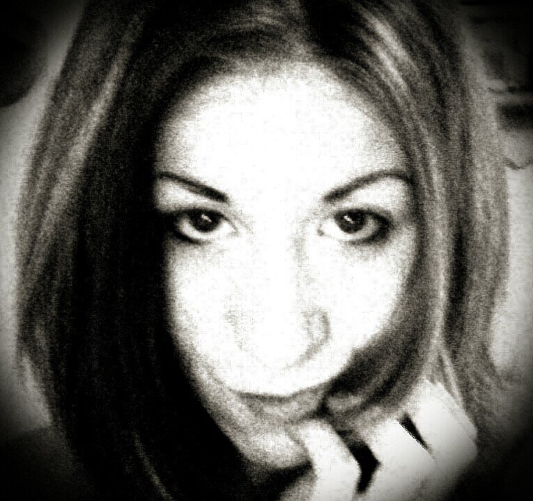 Stay at home mom. Love to learn new things and meeting new people. :)