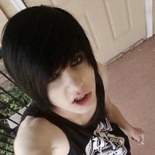 Aidan /17 /gay / @LizzyBiersack is my bestie c: