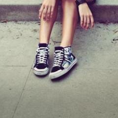 andi_pradana1's profile picture. manager di manchester united
dengan sebutan BULLE