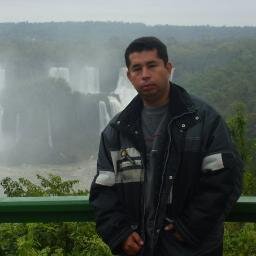 creo firmemente que solo la educación , el emprendimiento y la generación de riqueza hará que  un país rico como Colombia logre la verdadera justicia social