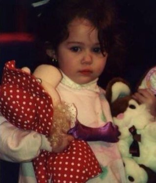 Miley cyrus // 3 anni // Rochelle e' la mia mammina (?)❤️