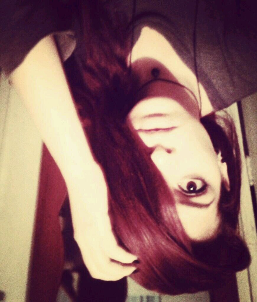 18. Amante de la música, los libros, comer y del chocolate. Estudiante de arquitectura.