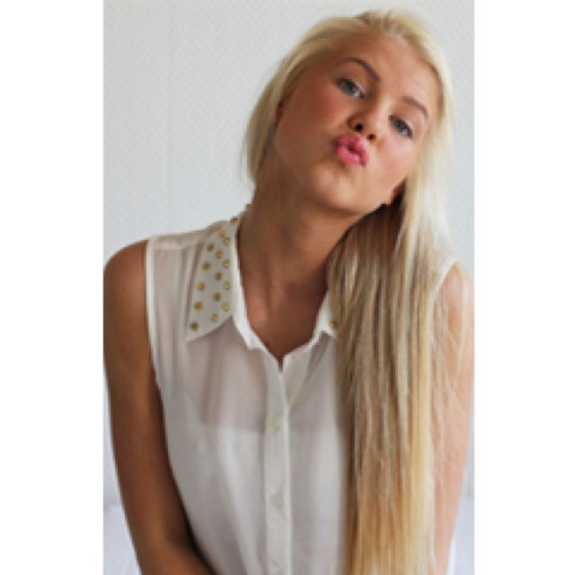 Aurora • single • dm