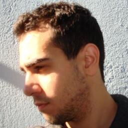 Estudiante de cine. IUNA Audiovisuales. Sobreviviente de la corrupción del 22f. Aprendiz de poeta, y soñador empedernido.