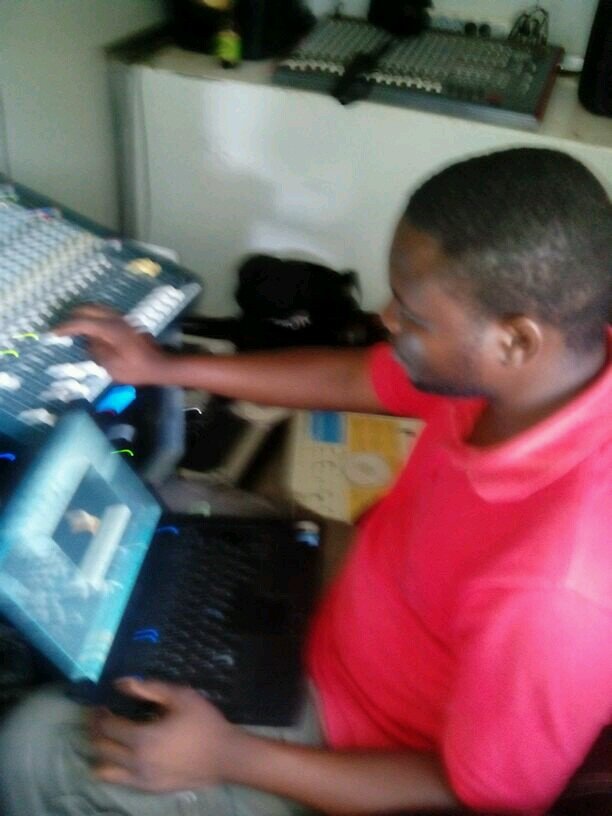 www.omaryngasha@blogsport.com