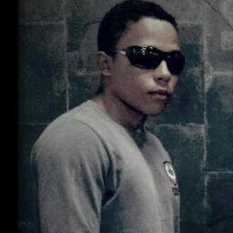 Curto rep... canto rep...    curtam minha pagina do face https://t.co/rqujI9pZ41