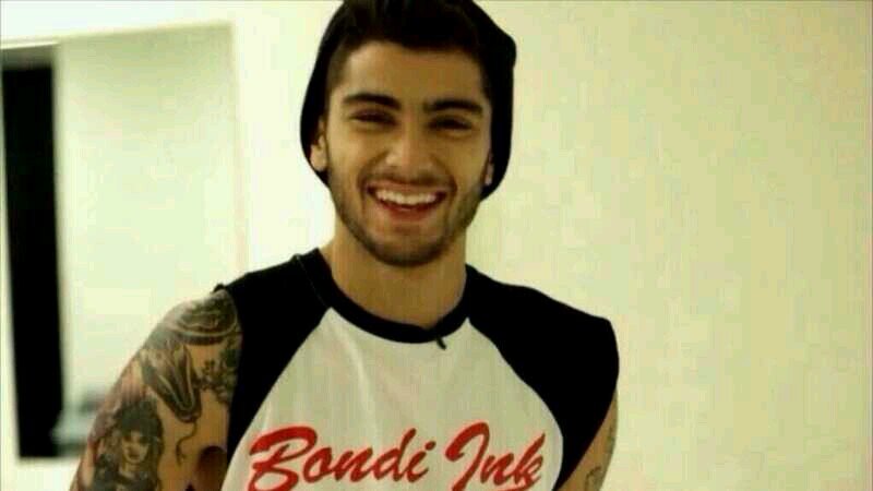 But i dont care I'm not scared of love.♡