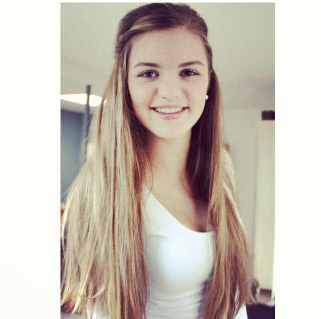 15 jaar ~ vhl 3p ~ hockey mb1 ~ gitaar ~ instagram; pluck_hogenboom