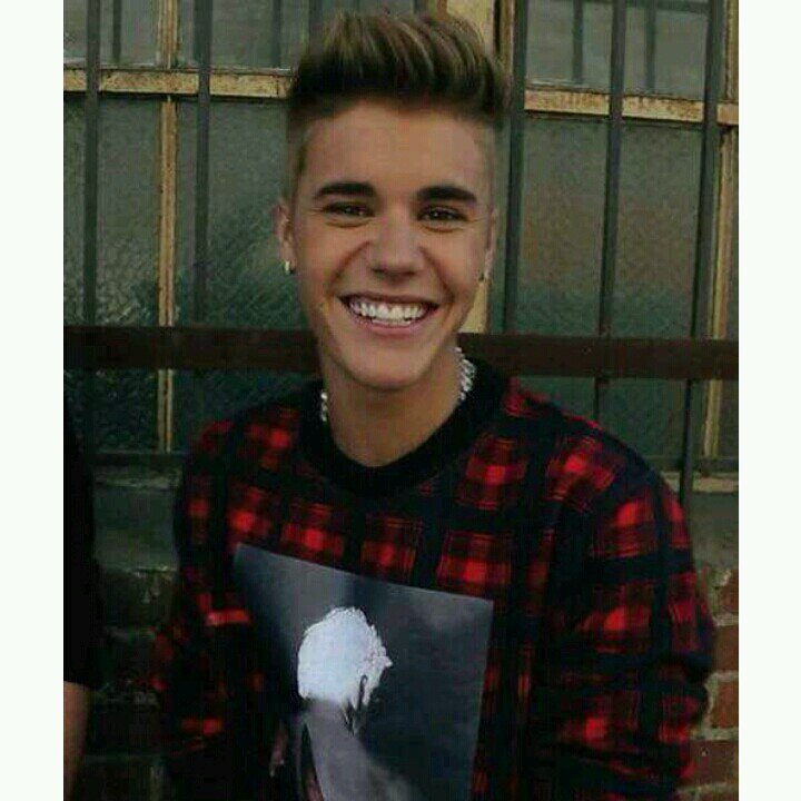 ESSE FOLLOW É DE GRAÇA , ME SEGUE NO @whybiebsz QUE SIGO TODOS DE VOLTA