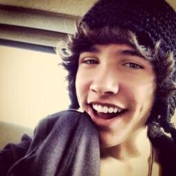 LukeCombsND's profile picture. 