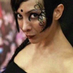 Danzatrice - Performer - Coreografa - Insegnante