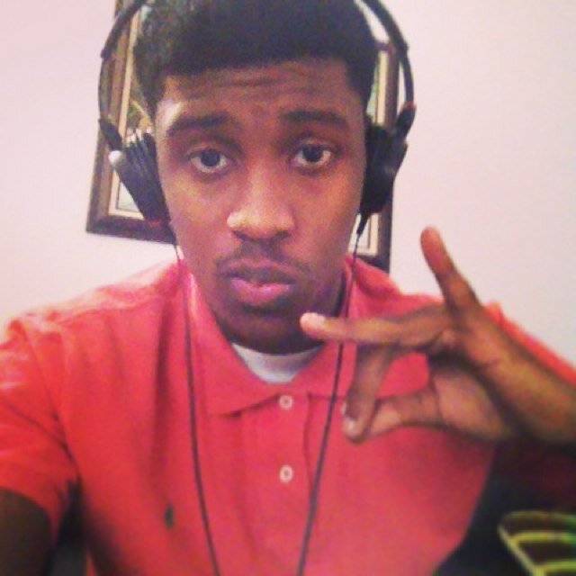 TamirFreeman. Rapper/CollegeStudent/MoneyMaker Signing out, Yp