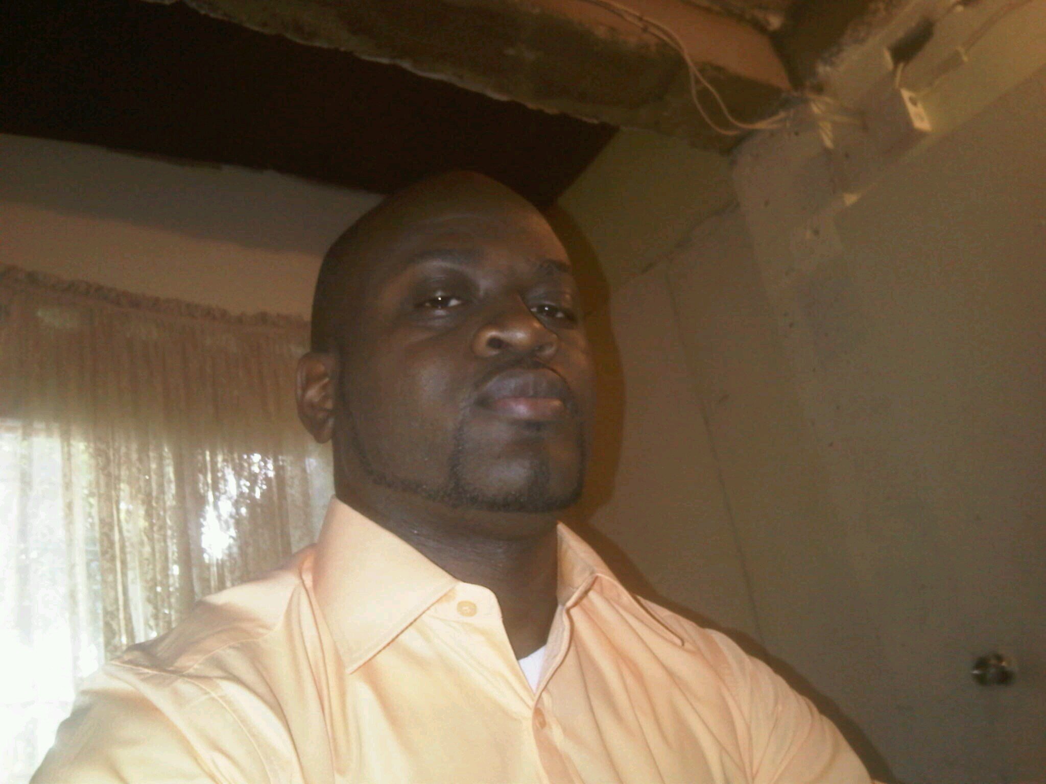 Live └♡̨̐veƺ. Laugh   Ambition is da new SEXY #teamred #loyallistener to RED96.7. Red to d world I └♡̨̐veƺ music tweet me if you need office furniture