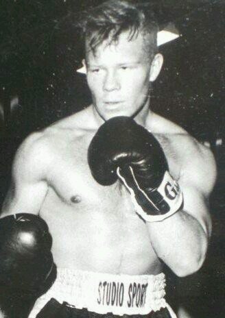 PaulperryB's profile picture. 