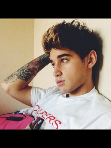 AdmireLuke_ Profile Picture