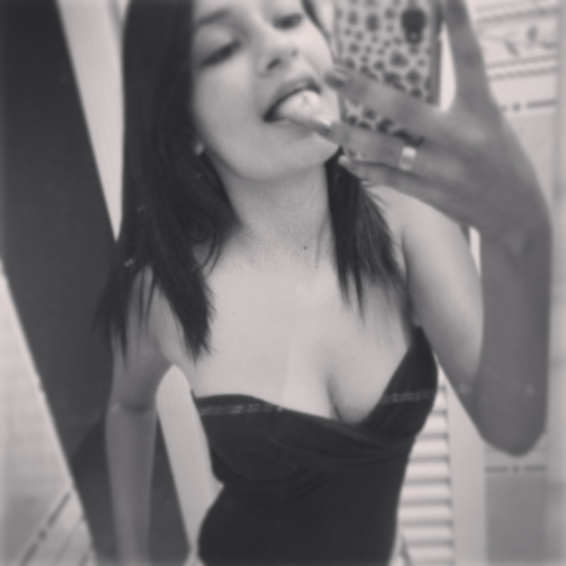 E cada beijo seu, me faz sonhar, sair de mim, todo mundo vai saber eu e vc n vai ter fim @MrJaozin s2
