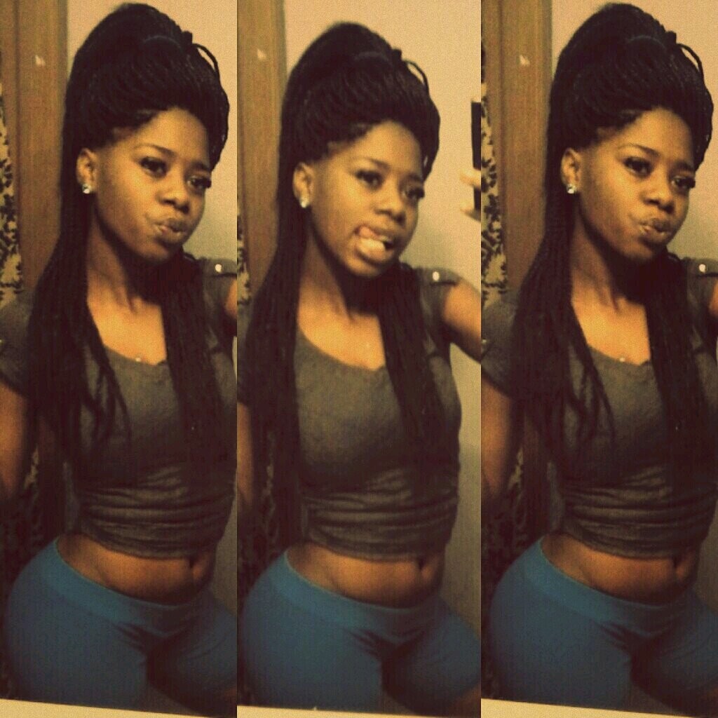 UhhhOhhh Real Niggass And Bitchess Follow Me I Want Misguided You .