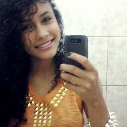 Viciada em hand, bundas, Corinthians, comer, dormir.. 1.6