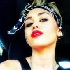 Amo a LosNotalokos, Pink, DJblaster, MileyCyrus y maas sii a vooshh tamben SEGIIME♥