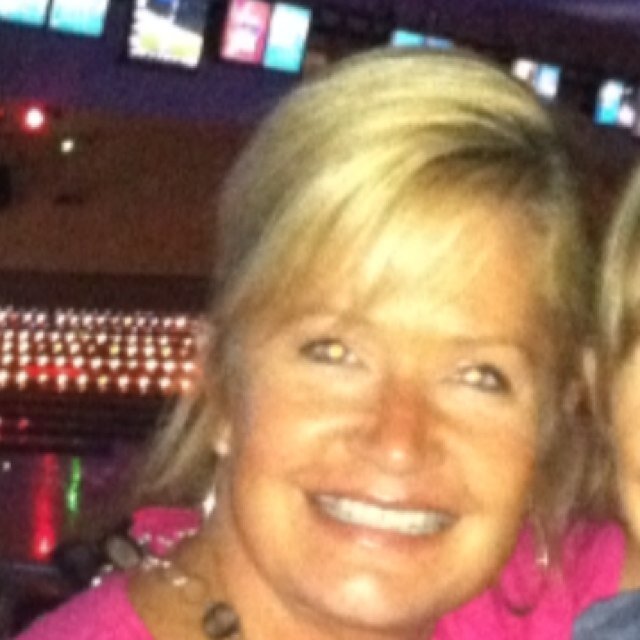 Mom, wife, Bellus jewelry designer, friend who ❤️s Jesus!