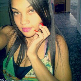 ~El secreto es amarlo en silencio pero es mi motivo de felicidad~   ♥(N)♥