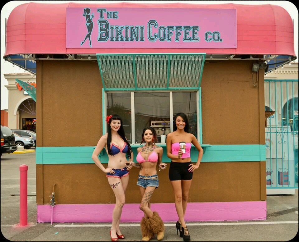 bikini coffee - www.barcelonafootballblog.com.