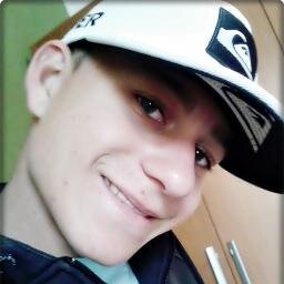 - coomeça pelo coorte de cabeelo que é seempre disfaarçado ♪