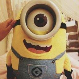 DIOS ante todo. Amante de mi familia y creyente en el amor verdadero. Fanatica de la musica pop...Mi mejor amiga mi MADRE. En un futuro Ginecologa..............