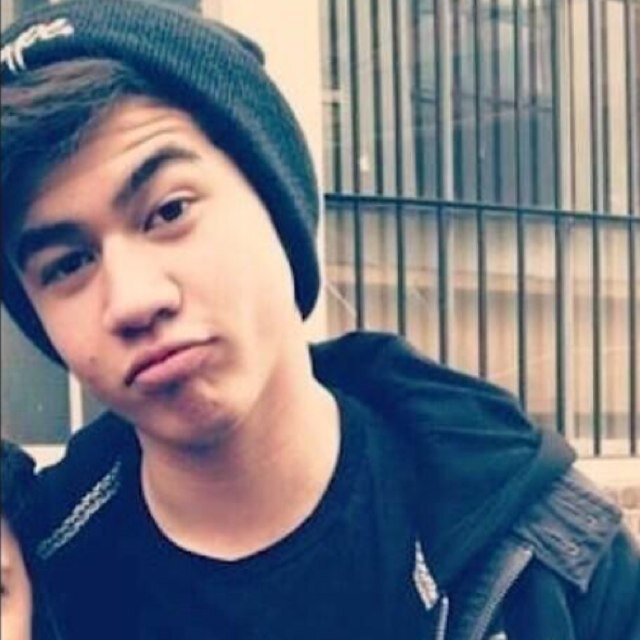Free follow so follow @astoldbynicolem ask her for a dm to any of the boys