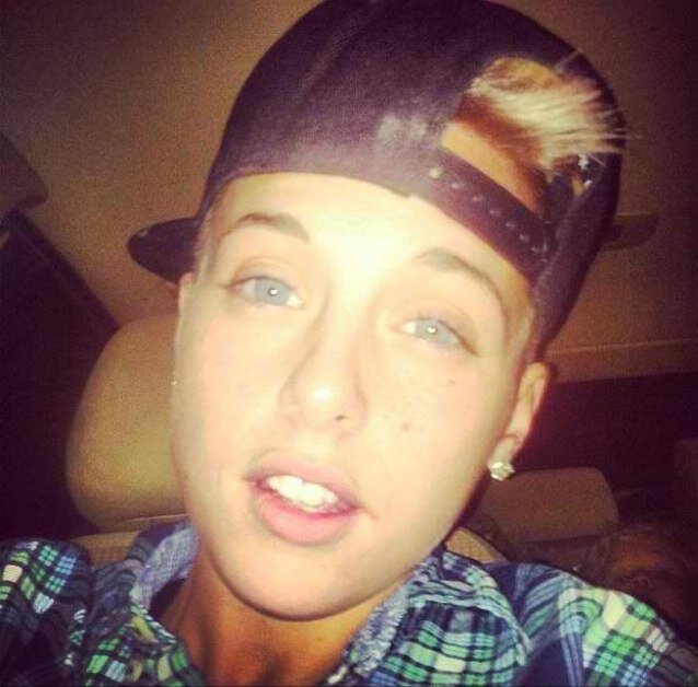 #TeamTatted #TeamIphone #TeamLesbian #TeamPicturewhore
