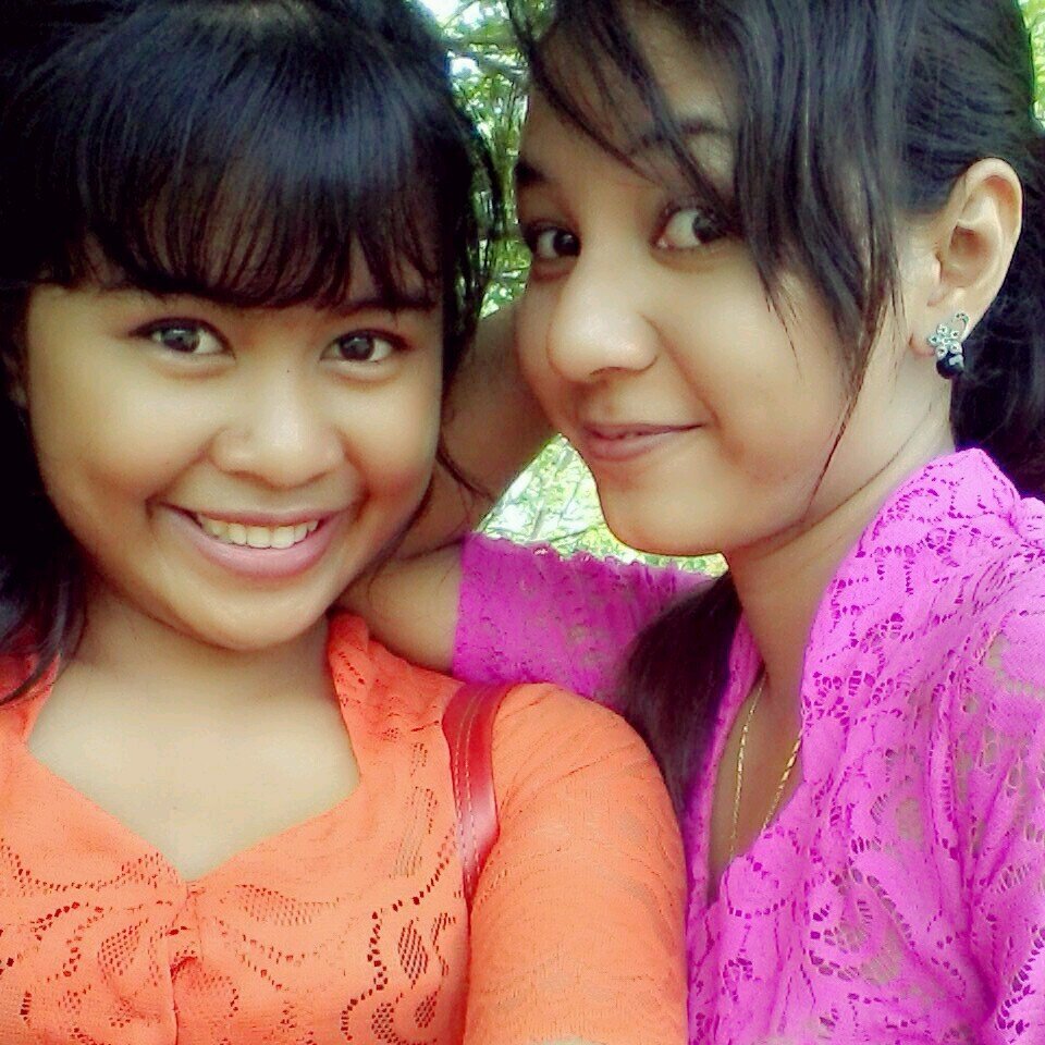 Annyeonghaseo, gekk is imnida, I'm elfina, I'm clouds,└ºνє♡ super junior very much, yesung is my biased (˘з(˘⌣˘ ) for follback just mention, kamshahamnida ♥,,