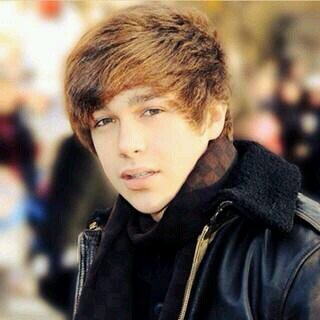 my name is keva white. I'm native american. I'm a mahomie. i love basketball