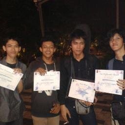 Quartet jes-jes'an :-D @Aloel_id @indra_fha @ivanalidiyan @bennycoffee 08999661431
