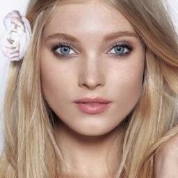 Go ahead, laugh at the girl who loved too easily. {HG-RP. Single and Looking. FC- Elsa.}