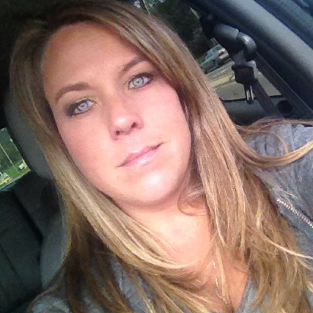 Momma of five, stay at home mom, nursing student at HACC, Married for 11 years and fav time of year is BASEBALL TIME!!!!