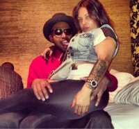 young man getn money...