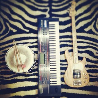 @madraprimana @RizkyAbdullah @PanduAryomurti // contact : 085693503666 //email : ekybass34@gmail.com