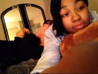 CIHNS  ,-kik me @naomii_baby, love to have fun, im single