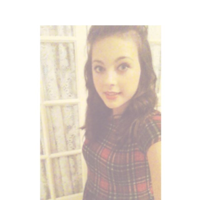 I love zoella and louise go and follow them both zoella and sprinkleofglitter, I love family, friends, 1D3