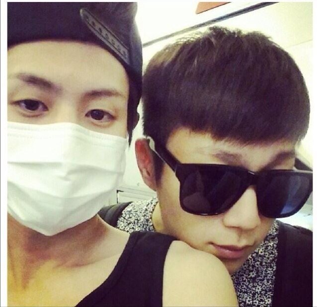 :ซวบจิตปกติ แอคนี้มีไว้ฟอลคุยโม้เวลาลิมิตใจดีฟอลแอคหลัก :แอคหลัก @Yoseob90_Secret  #แอคเฉพาะกิจ #อย่าสแปม