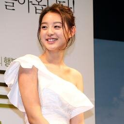 In the name of Kim Jiwon, an actress. | @RokkugoIndo_RP